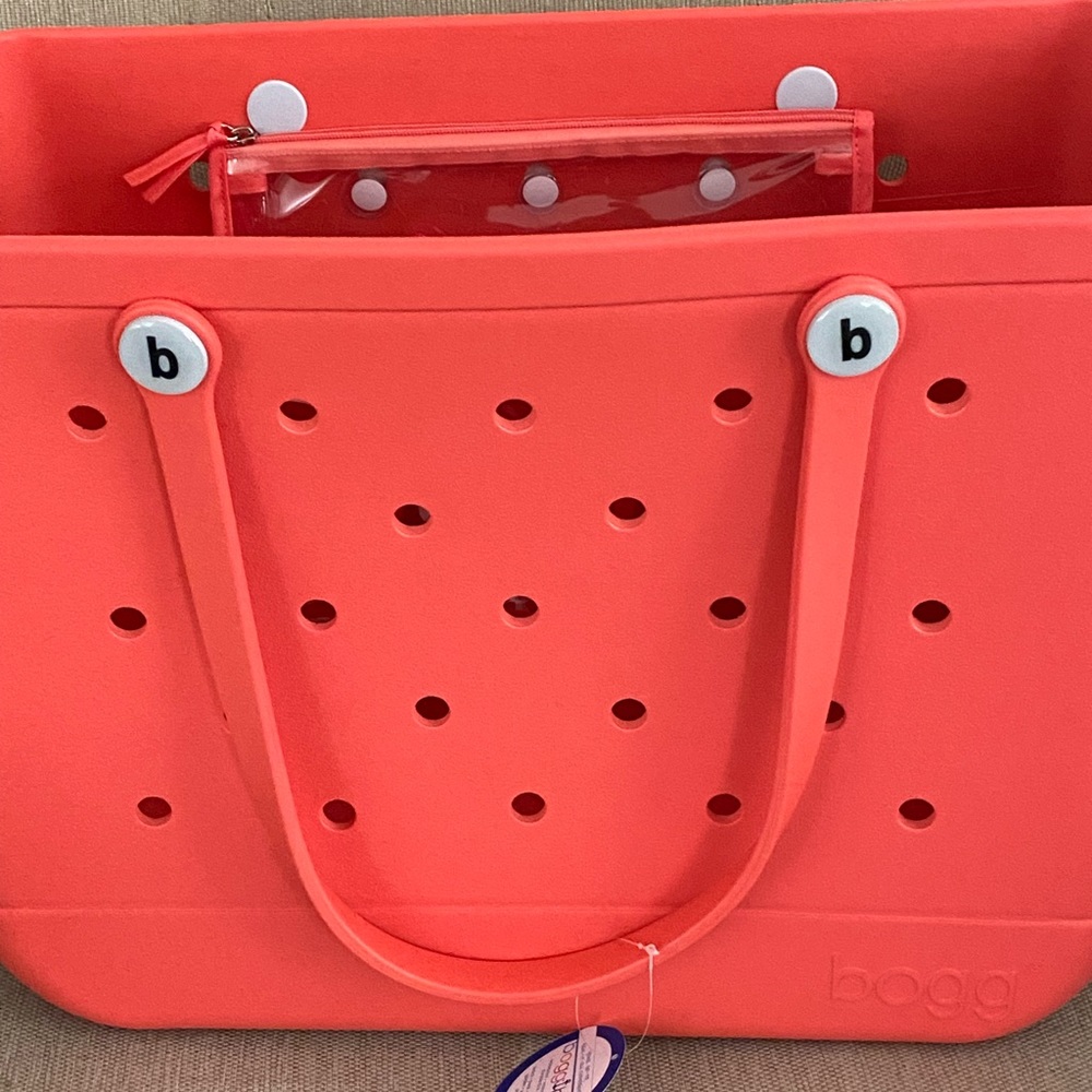 Bogg Bag. New with tags. Coral.